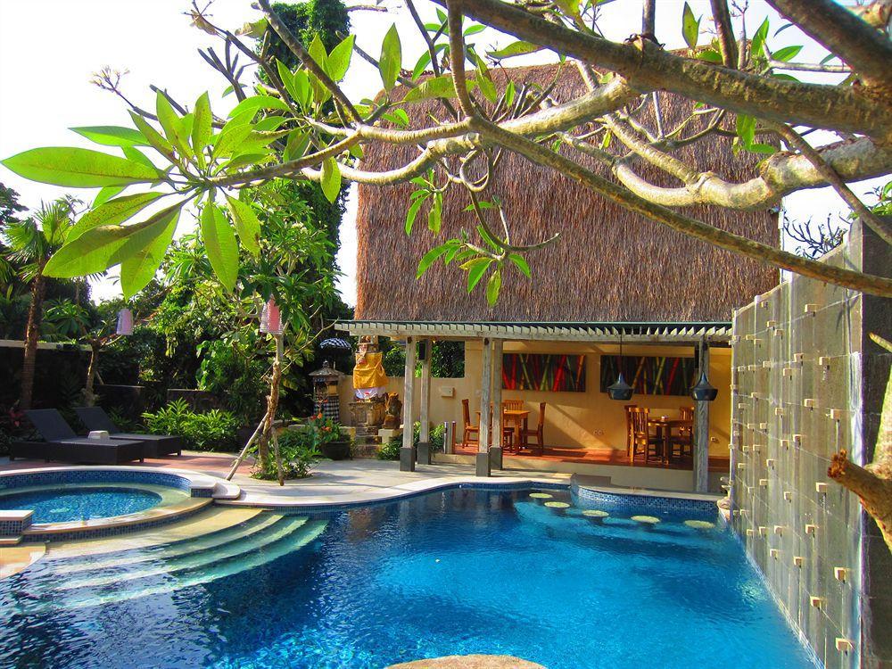 Adma Umalas Hotel 3*