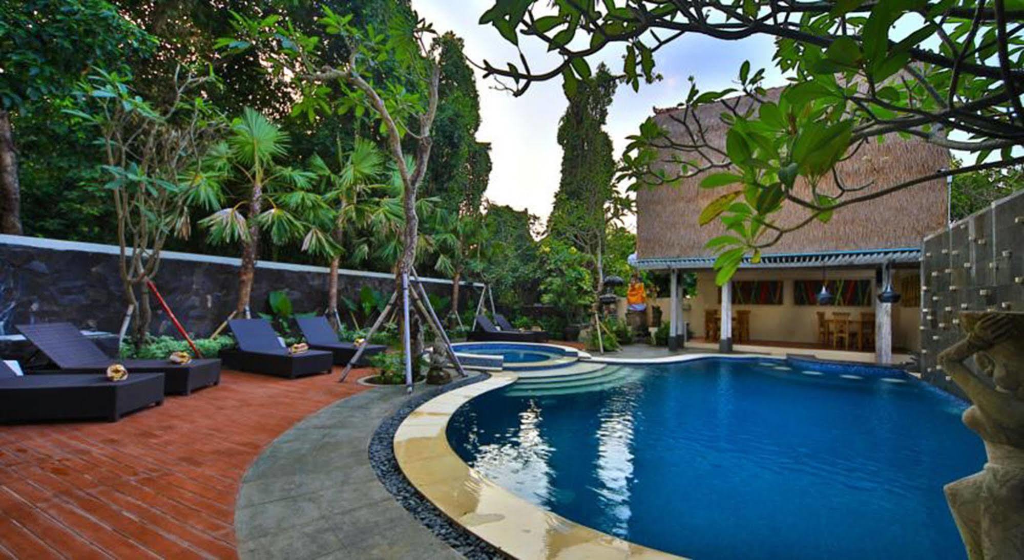 Hotel Adma Umalas 3*